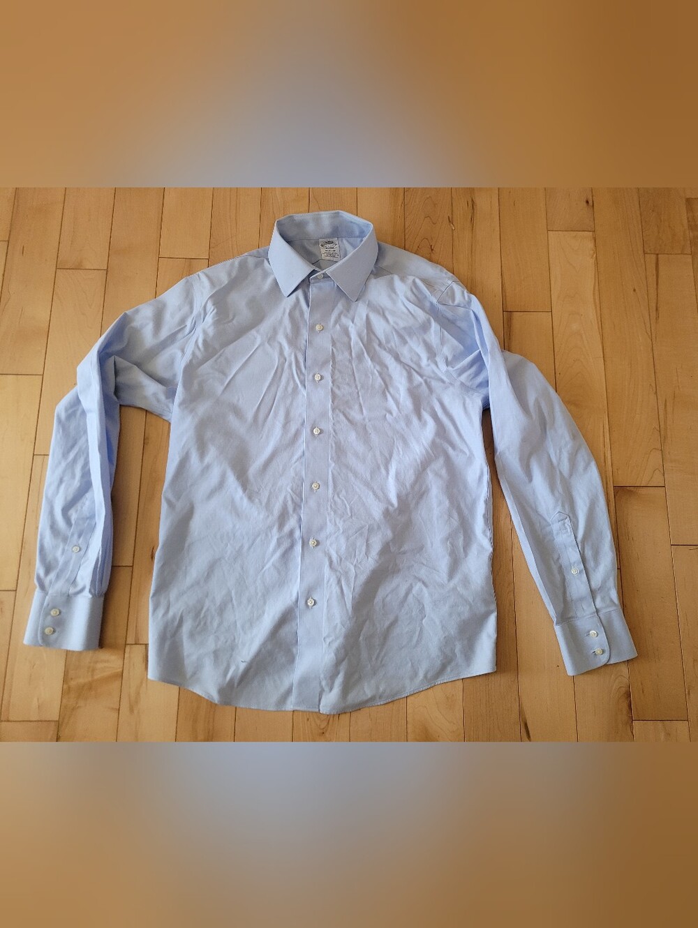 Brooks Brothers men's size 15.5 (medium) blue dress shirt